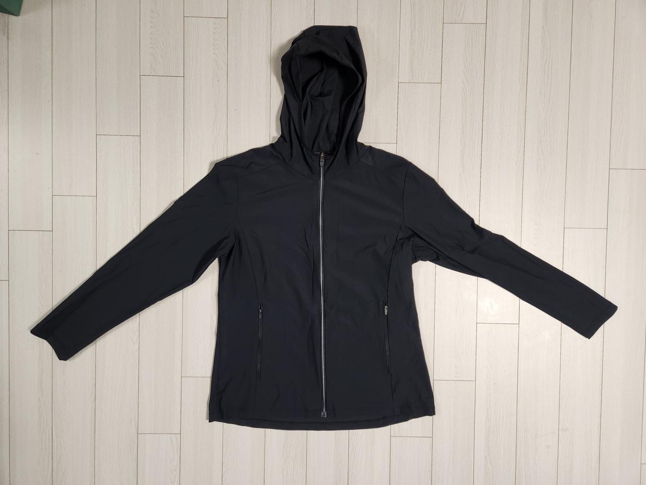 K2 바람막이 집업 자켓 사이즈L사이즈L이나 m이나 마른L입으시는분들께