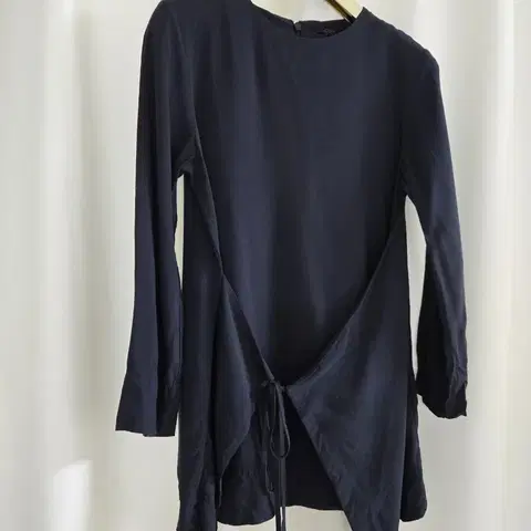 코스 랩 블라우스