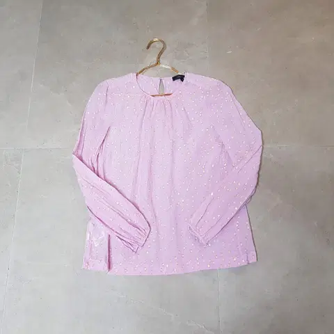 BCBG 핑크색 금박 무늬 긴팔 블라우스.55.일본빈티지모리걸갸루히메갸루