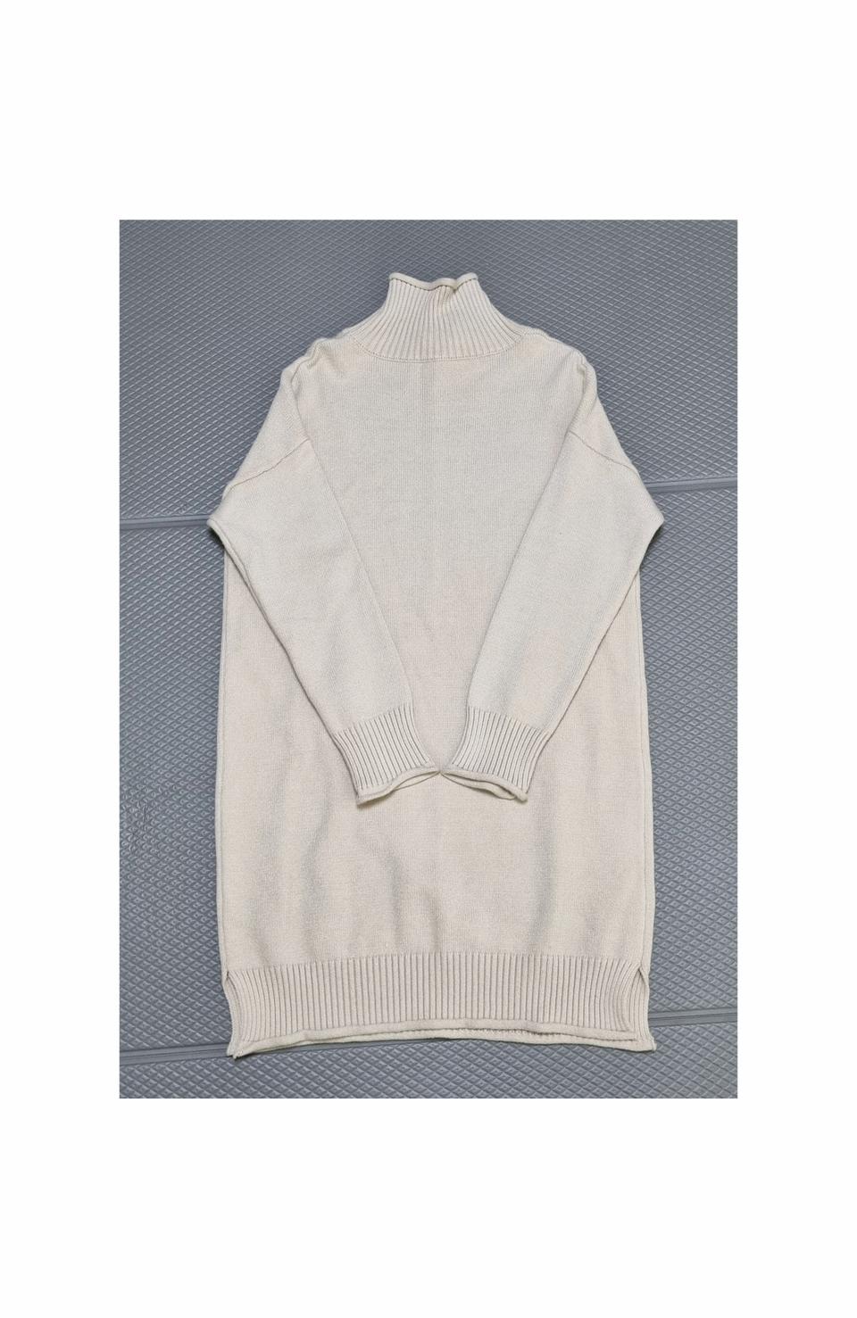 터틀넥 니트 원피스