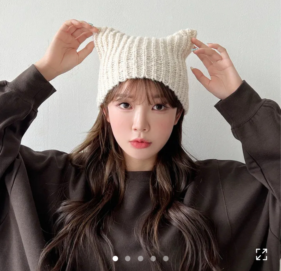 고양이 귀 니트 비니 아이보리 뉴진스 겨울 털 모자