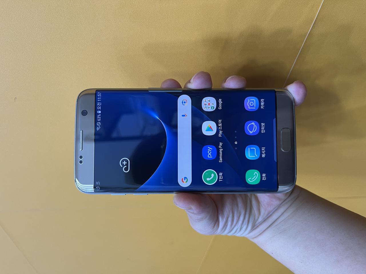 갤럭시 S7 edge [G935] 64G 골드 판매합니다