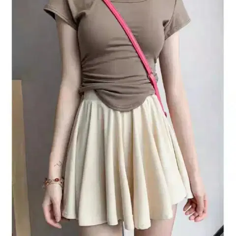 발레코어 코디세트 라떼히메갸루 반팔+플레어밴딩스커트 핀터깔 달천