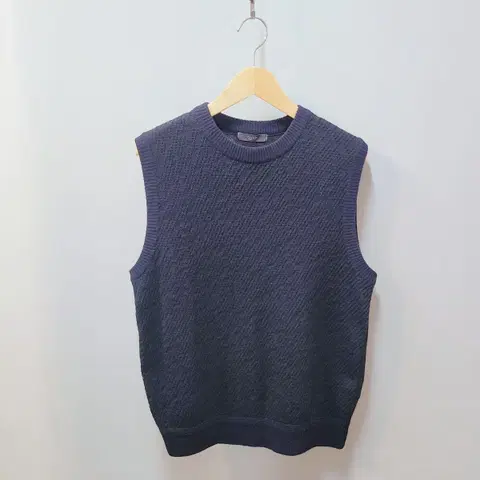 100~105) 지오투 니트 조끼