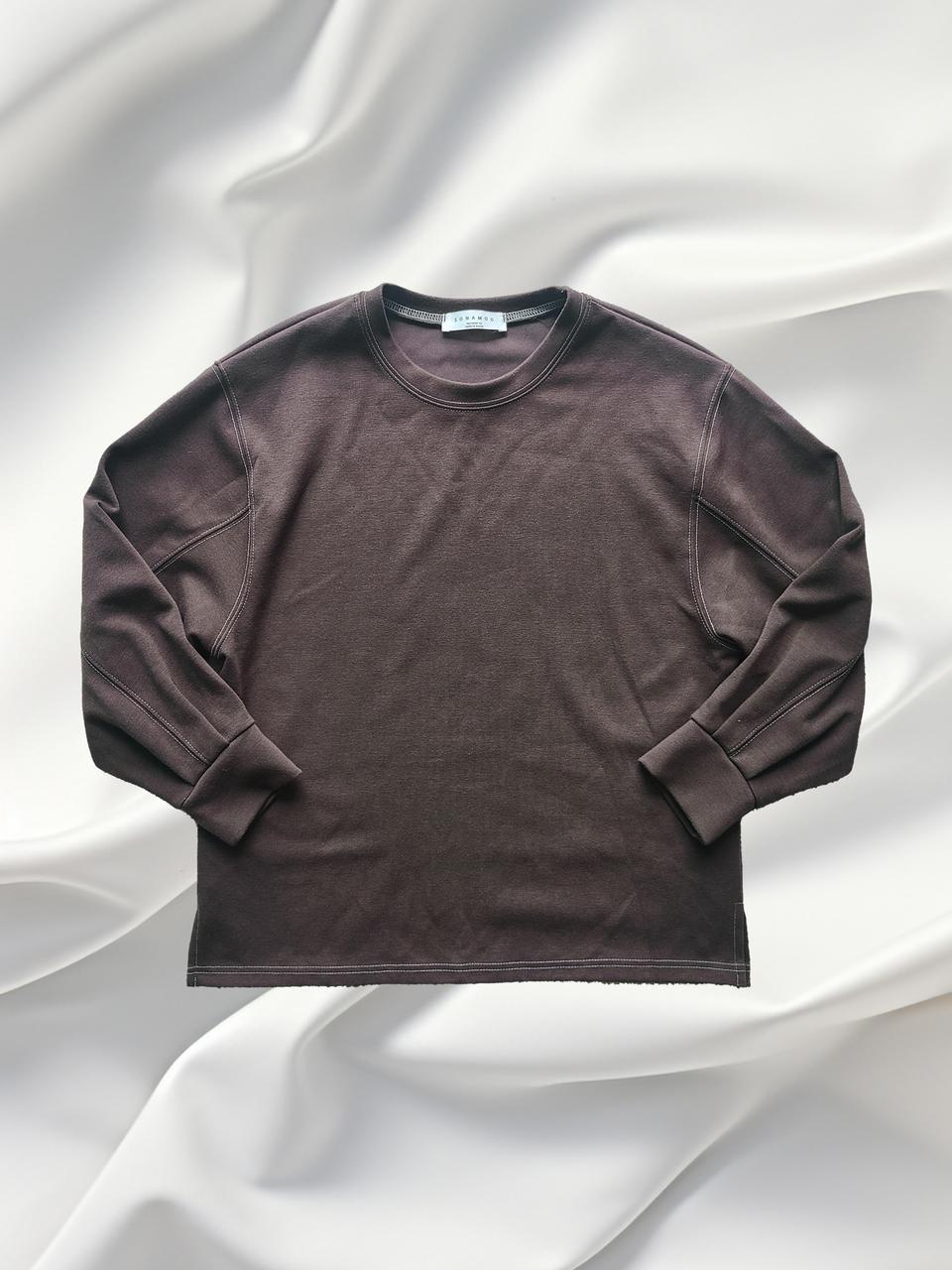 브라운 스티치 라운드 티셔츠