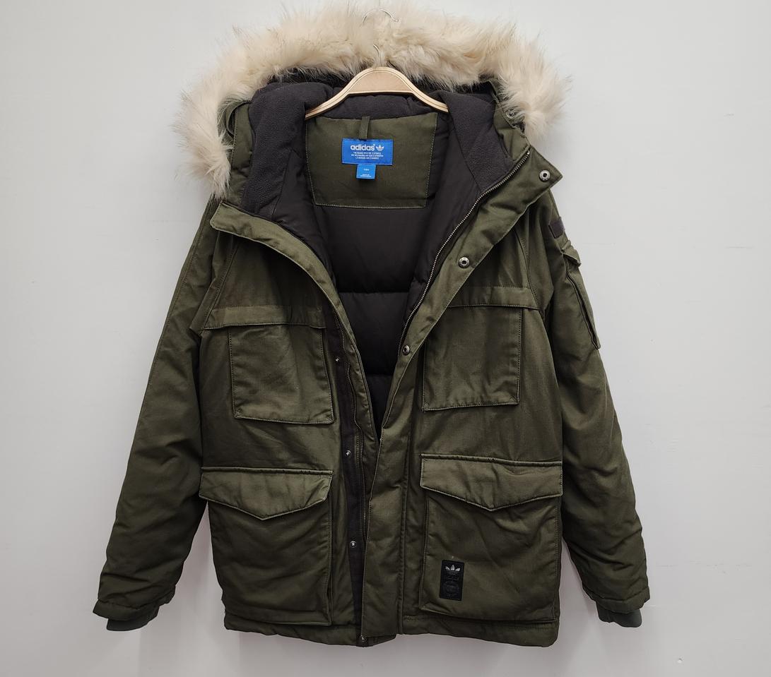 아디다스 공용 다운 패딩(90사이즈)