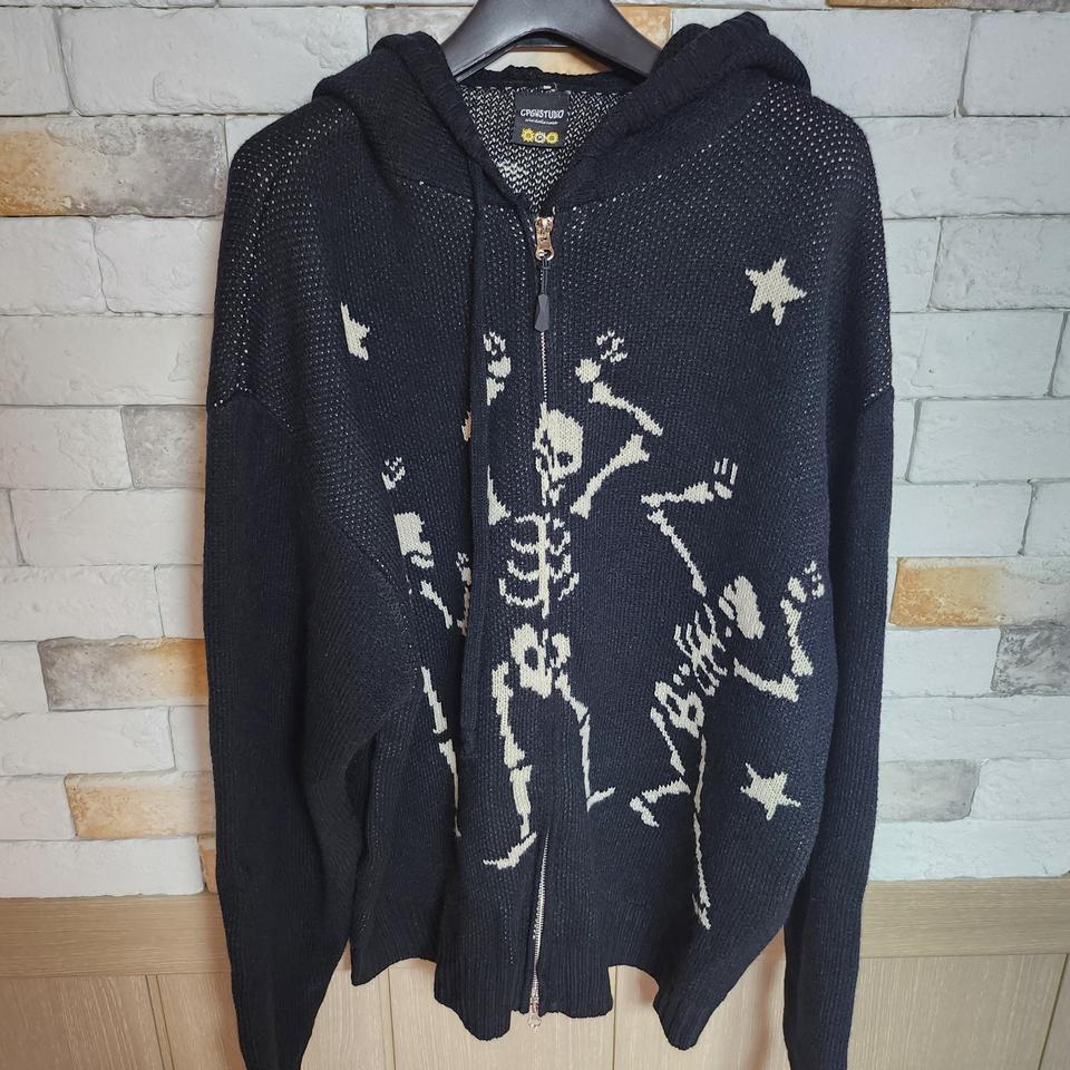 꼼파뇨 니트집업