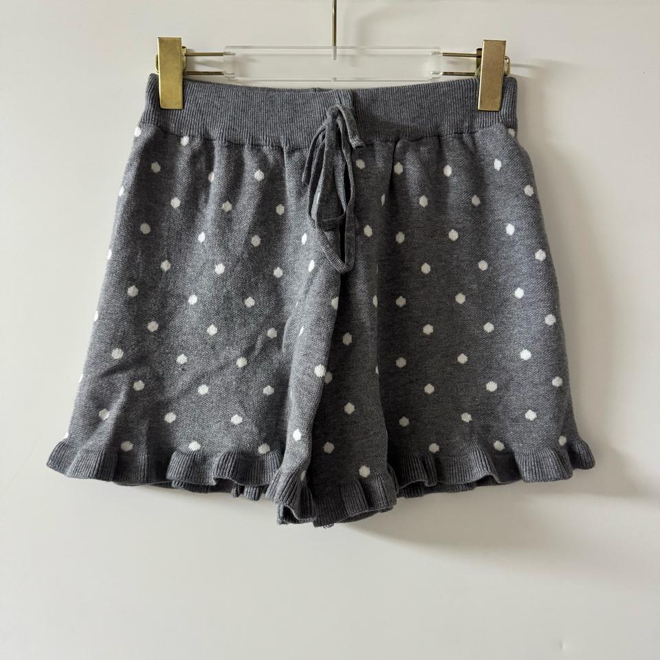 새상품 여자 밑단 프릴 도트 니트 반바지 (그레이)
