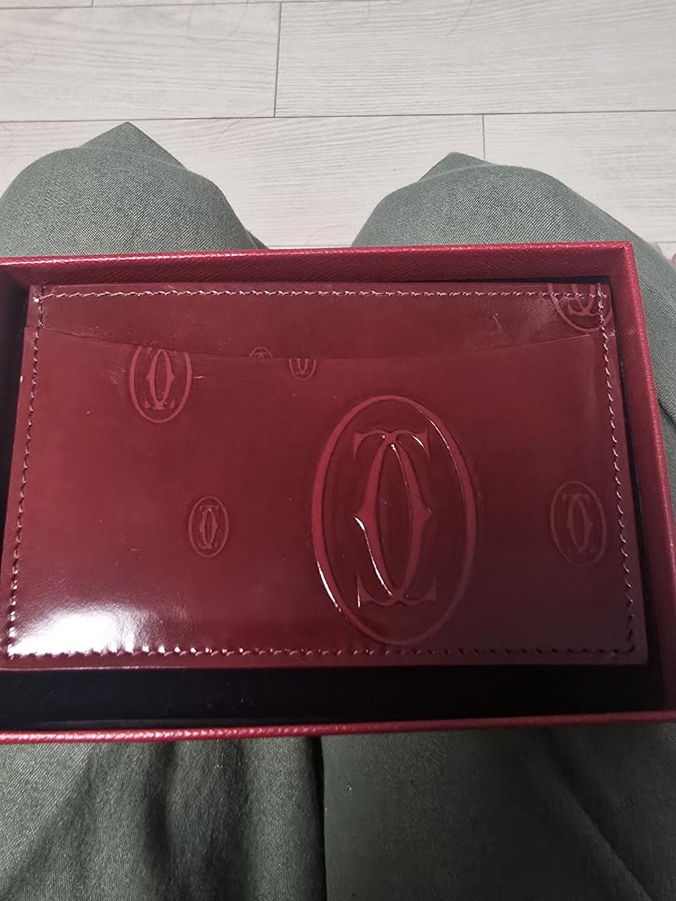 30만원대 까르띠에 카드지갑 새상품 ㅡ