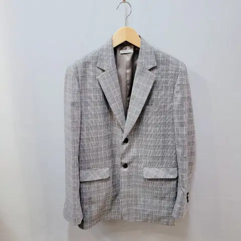 50) 버튼소울 체크 블레이저