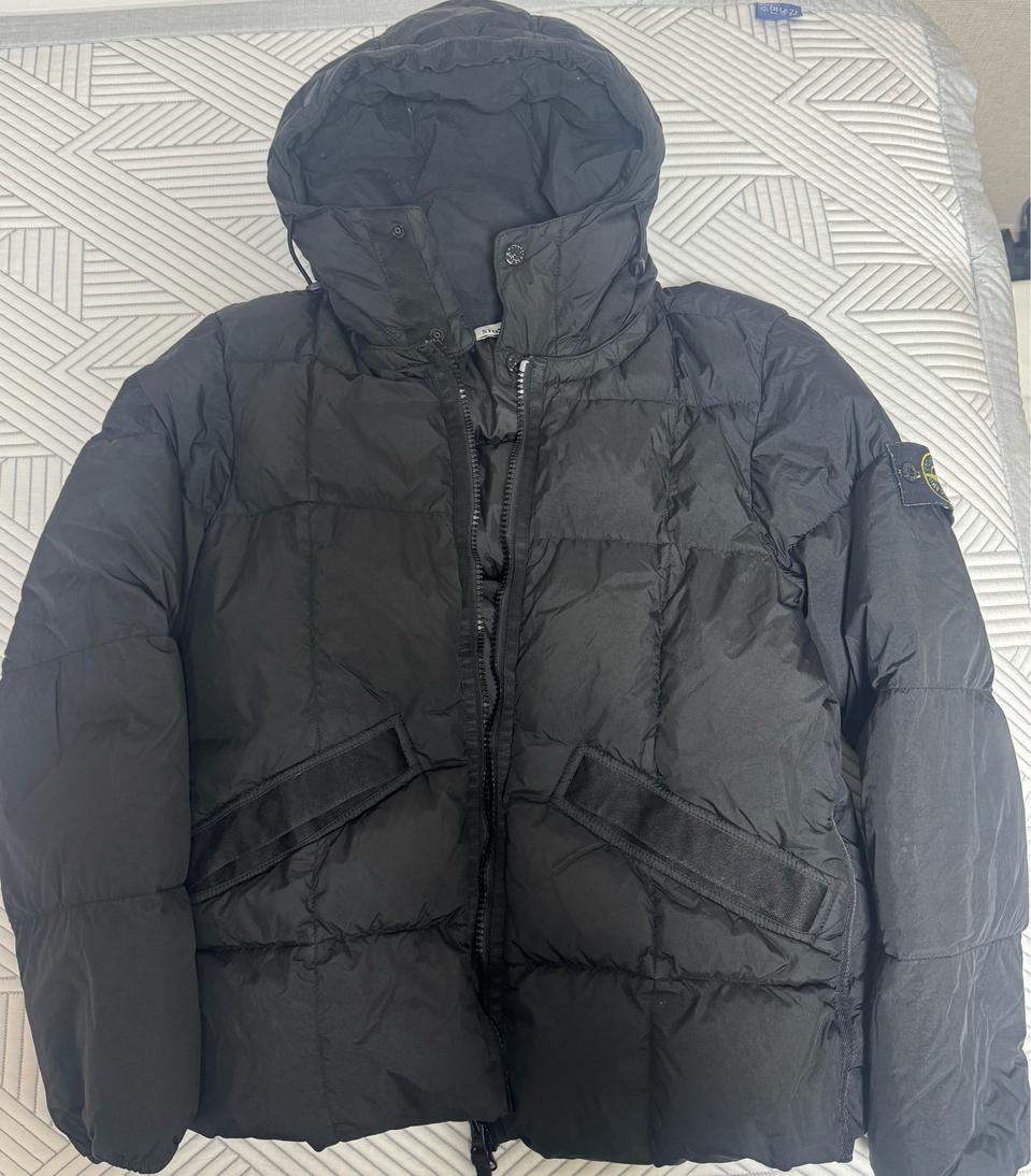 [S]스톤아일랜드 크링클랩스 블랙 패딩
