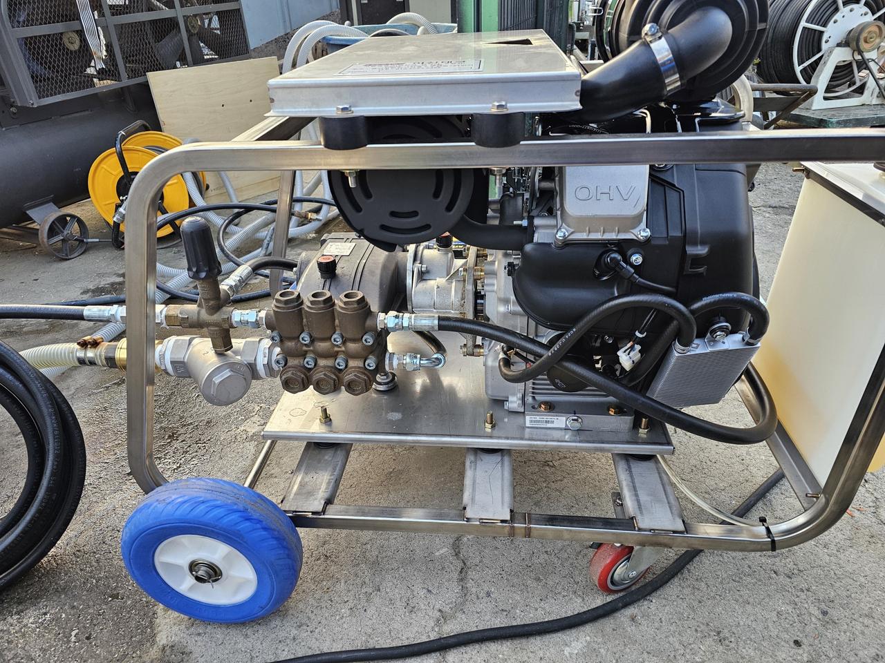 중고엔진고압세척기 300바 40리터 40마력 판매