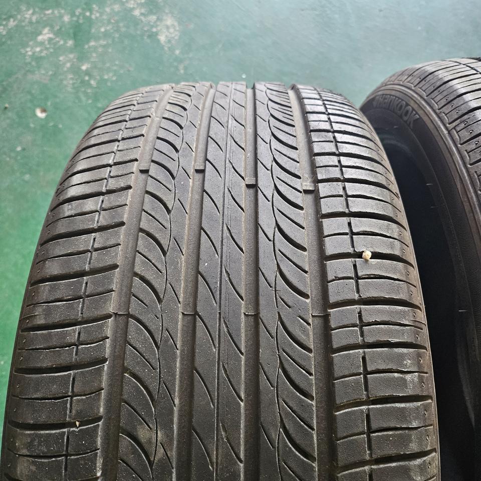 245 40 19 중고타이어 팝니다