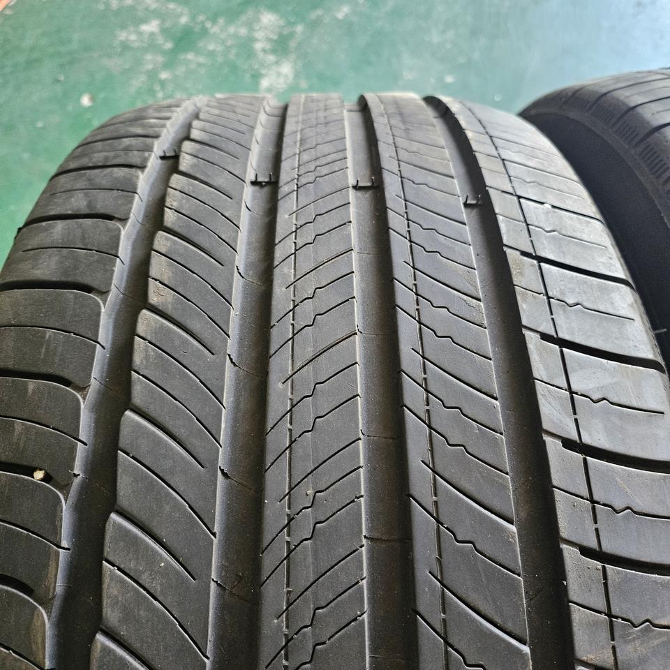 265 40 22 중고타이어 팝니다