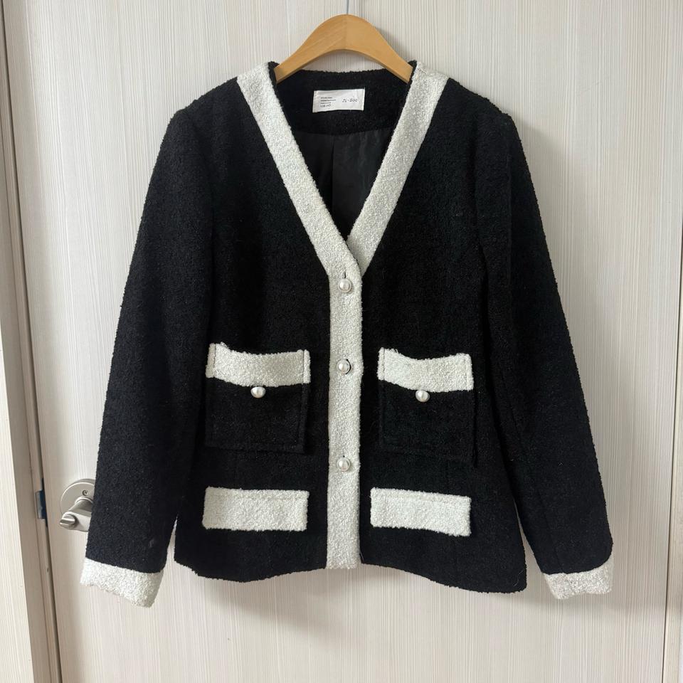 투포켓 진주 배색 트위드 자켓