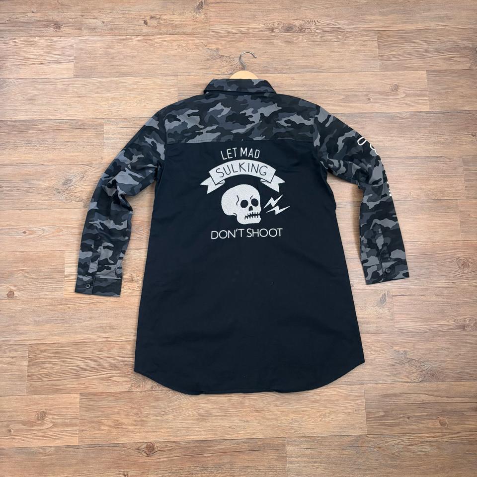 새제품 일본 스트릿 브랜드 2 사이즈 셔츠 카모 블랙 캔디