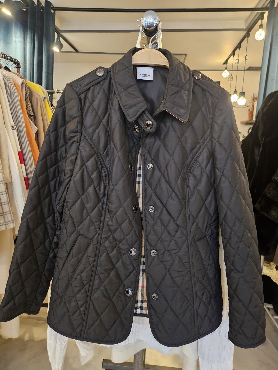 버버리 퀼팅자켓