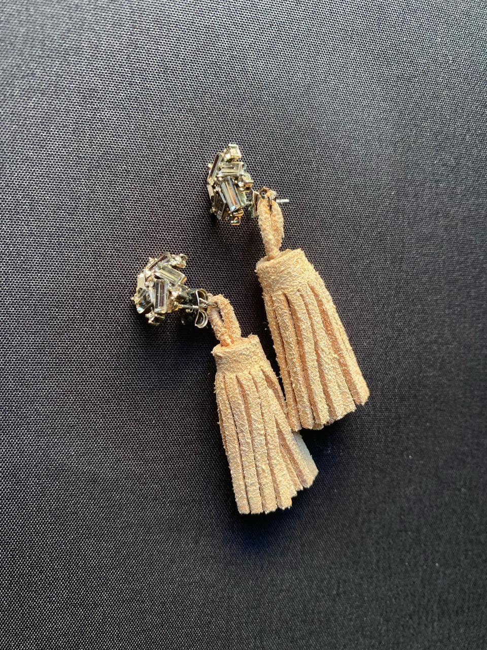 태슬 큐빅 귀걸이