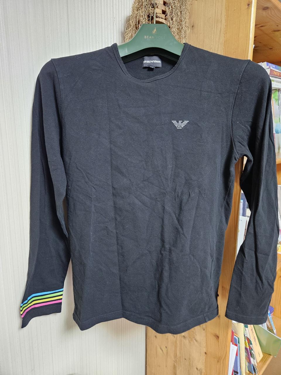 엠포리오 아르마니 긴팔 티셔츠 실사 95사이즈