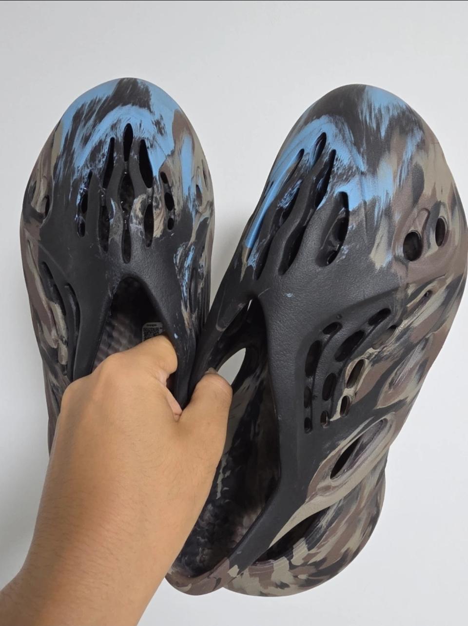 아디다스 이지폼러너 MX 신더