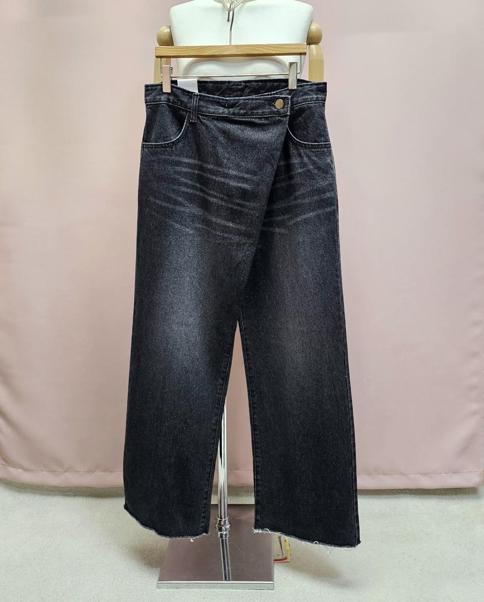 (새상품) 웬즈데이 사선 랩 데님팬츠 청바지