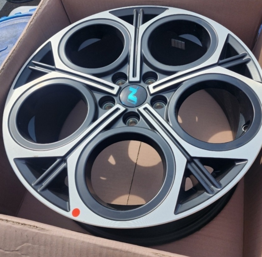 아반떼CN7 페이스리프트 N라인 19인치휠타이어