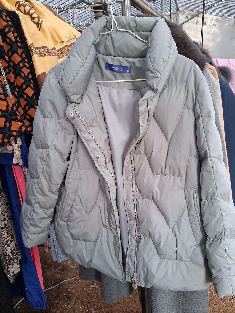 21년산  올리비아허슬러 95 거의새옷