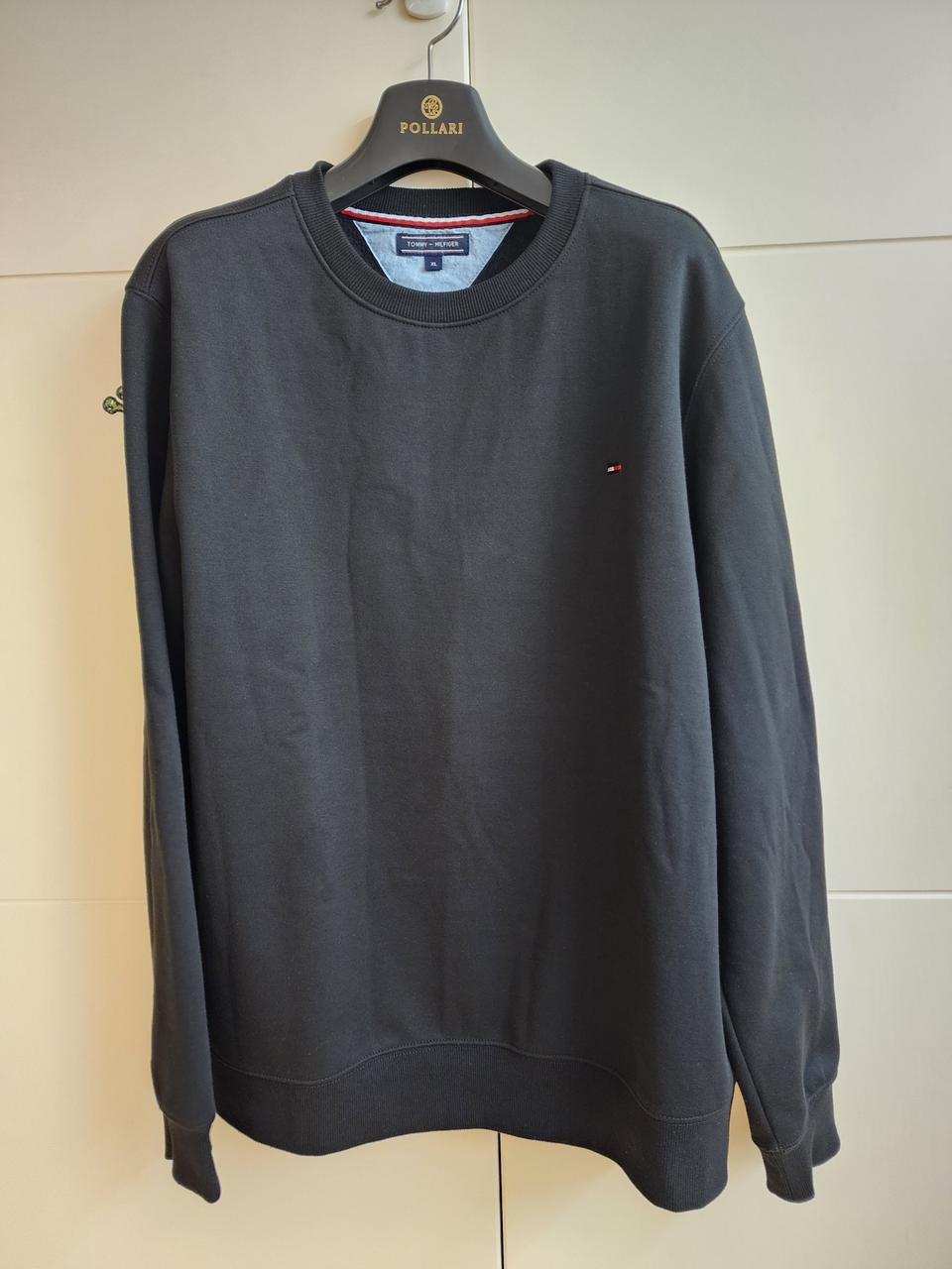 타미힐피거 기모 맨투맨 판매합니다.