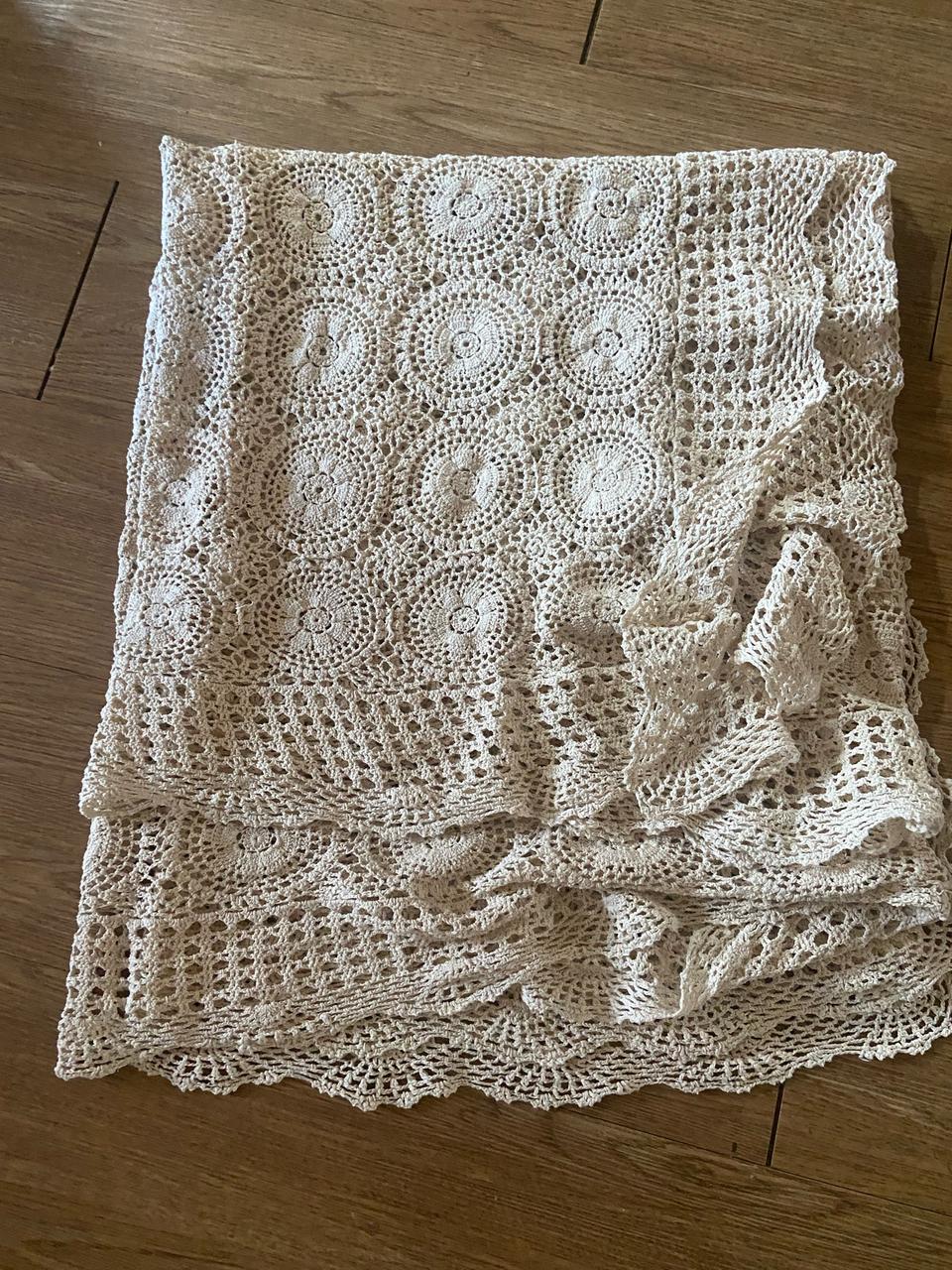 면 뜨게 식탁보