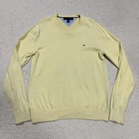 타미힐피거 니트 브이넥 s