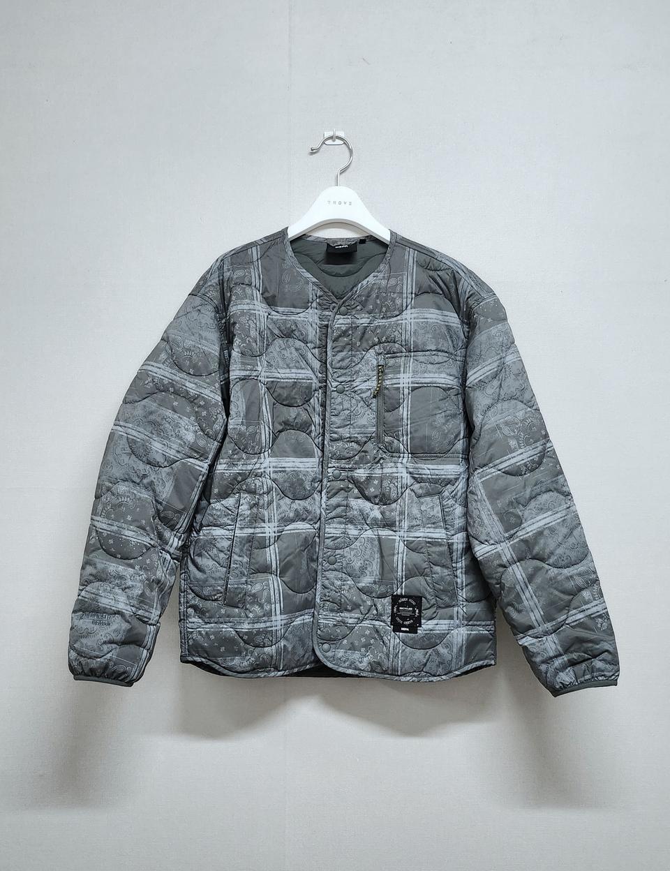 새상품급) 2024 네파 써모 퍼프 경량 패딩 남녀공용 90 다크그린