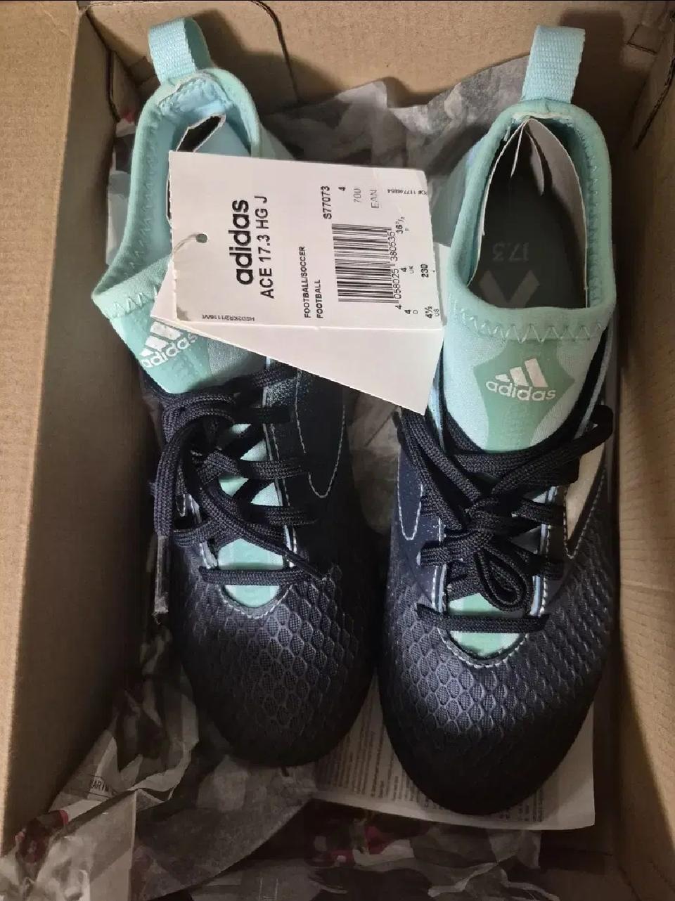 [새제품]아디다스키즈 축구화 230