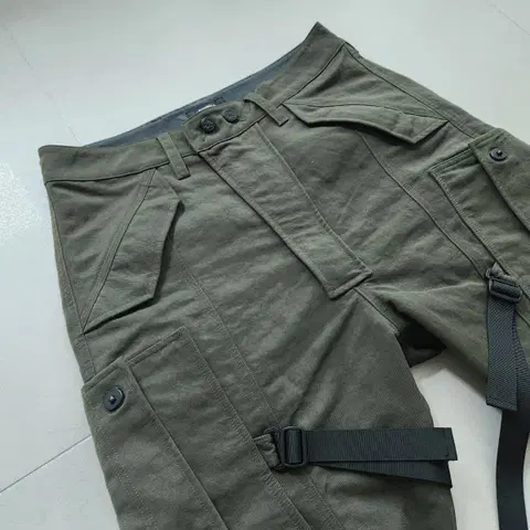 게릴라그룹 카고 조거 팬츠