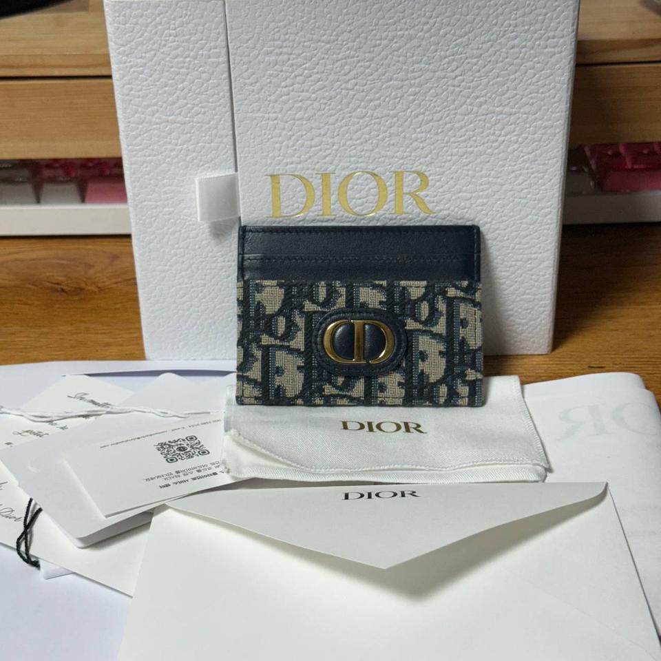 디올 몽테인 카드지갑 새상품