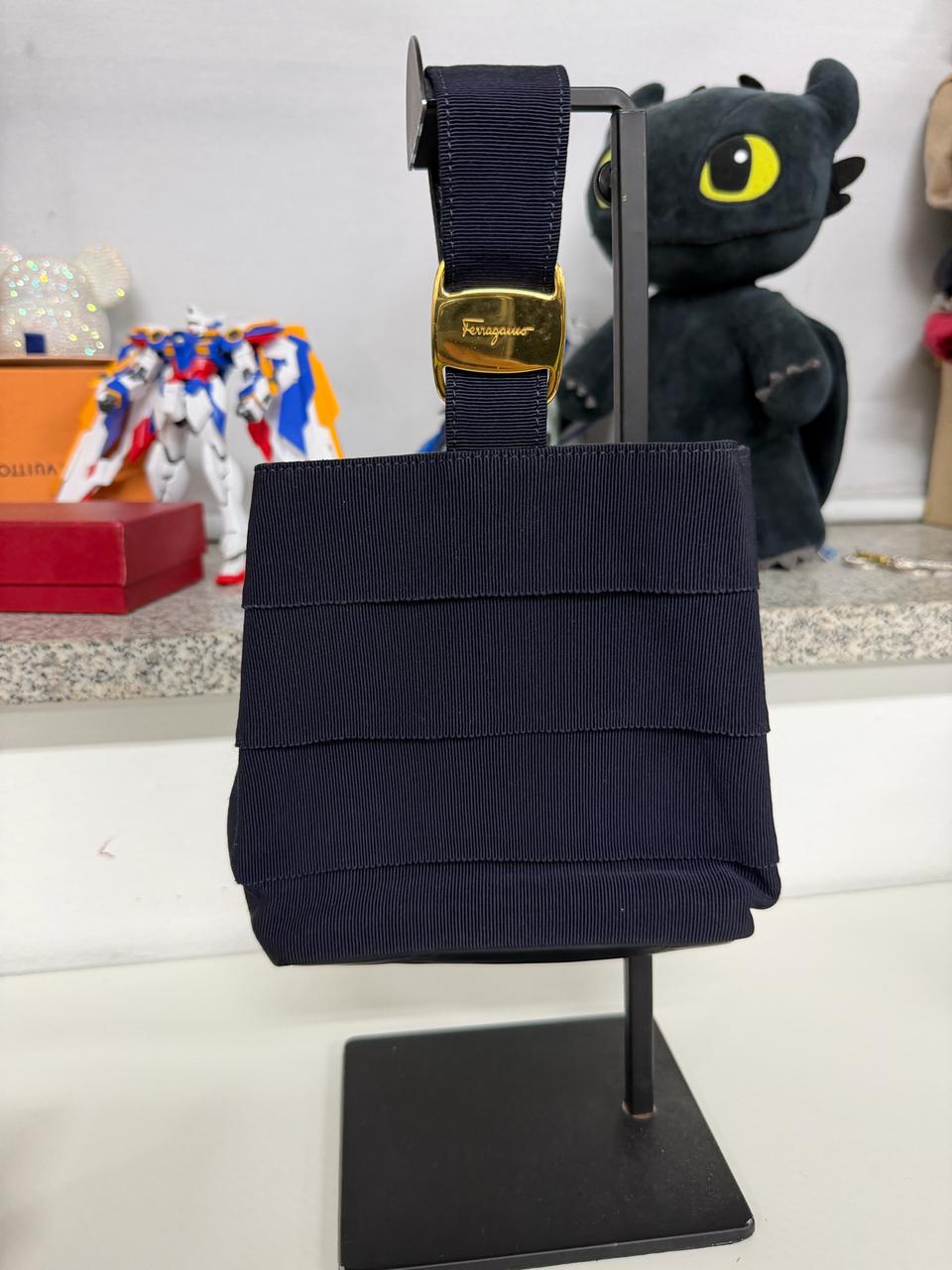 정품) 페라가모 바라 티어드 원 핸들백