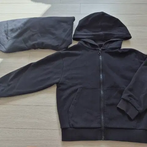 키즈 후드집업 130 2개