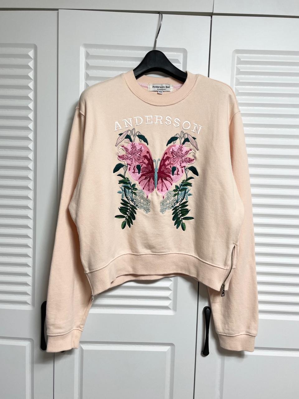 앤더슨벨 맨투맨 티셔츠