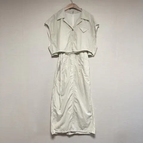 시스템 system 벨티드 캡 슬리브리스 레이어 원피스 55