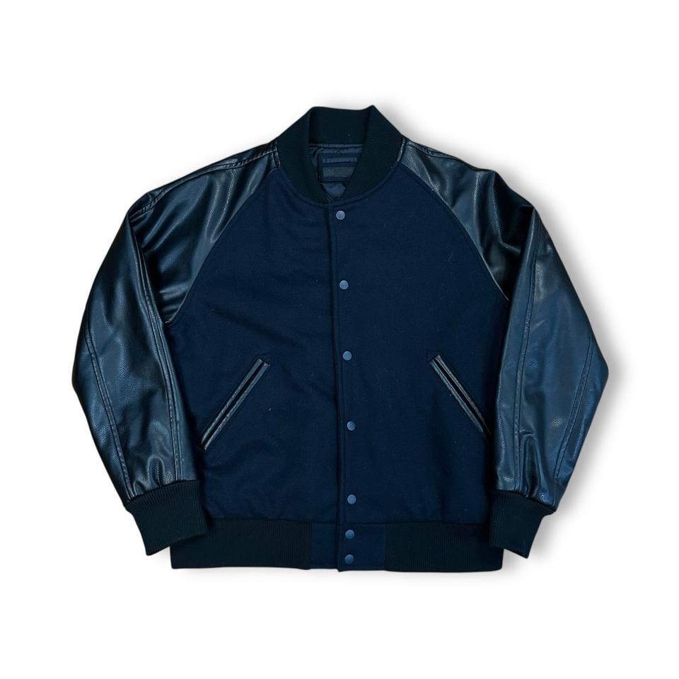 유니클로 바시티