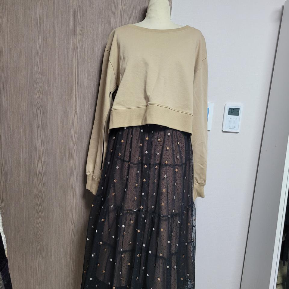 가격제안!! cote 28-1 미사용품 9만원대 오버핏 크롭 티 free