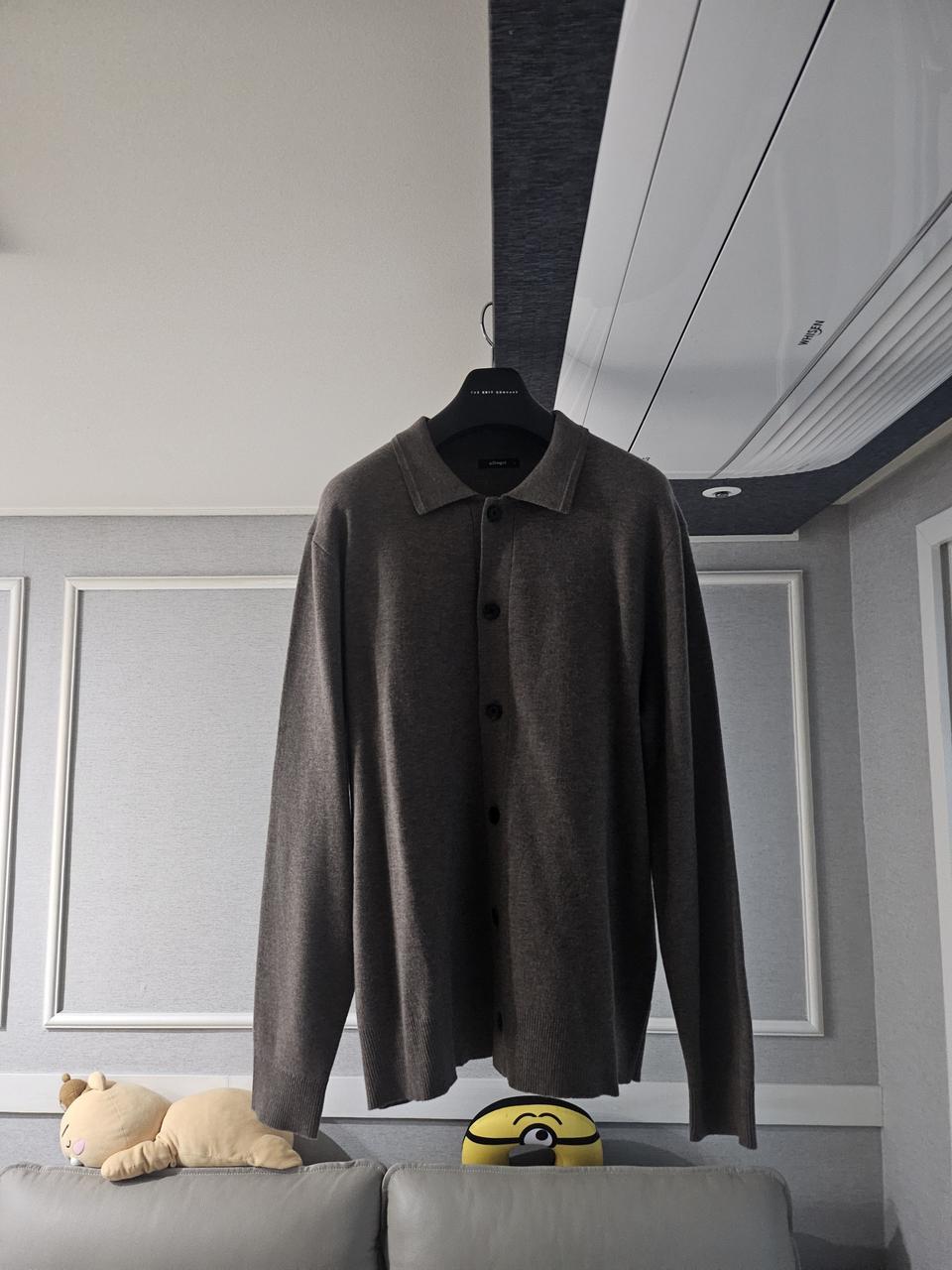 [거의 새것] 알레그리 카라 니트 가디건 L