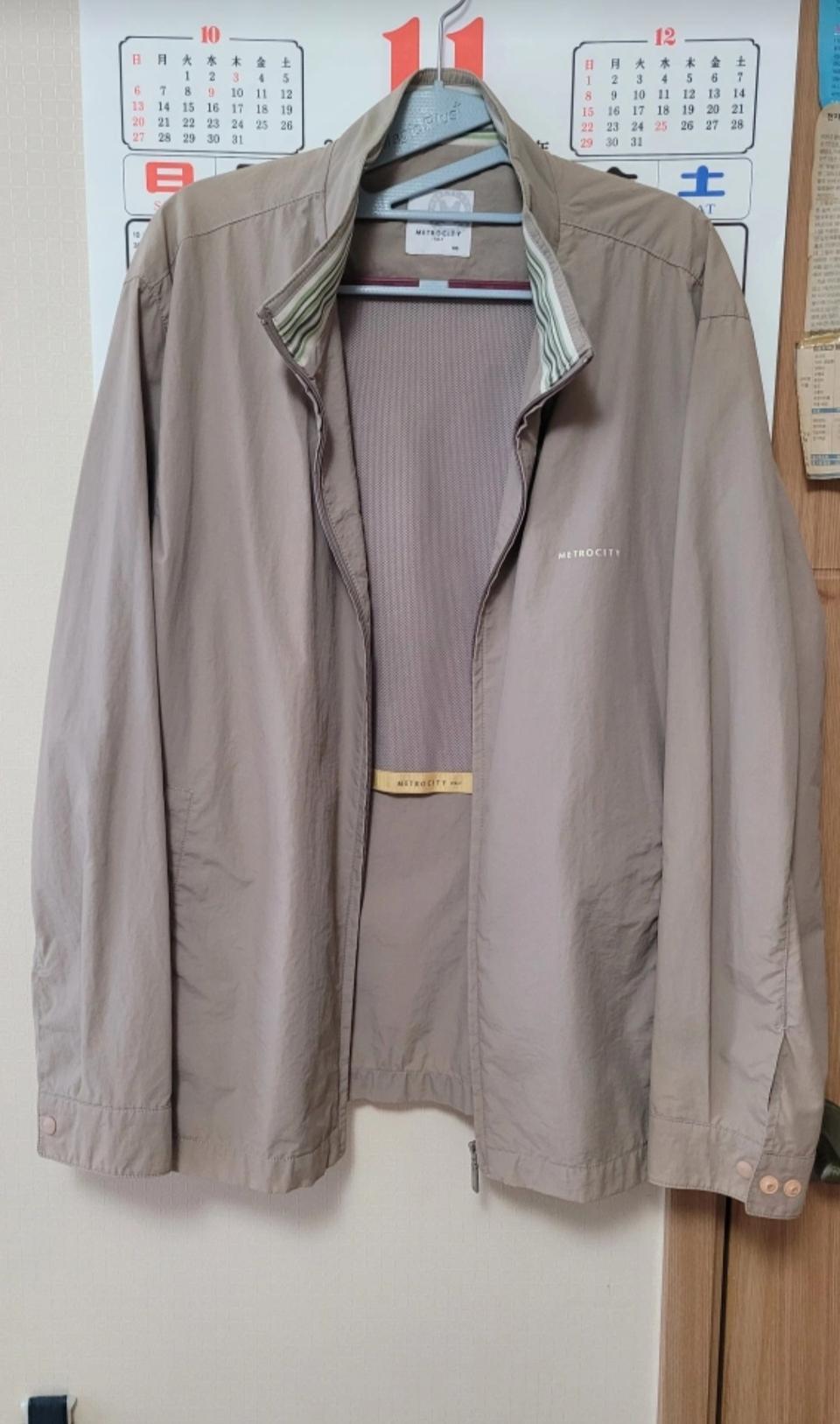 메트로시티 자켓 XL(105)사이즈 판매.