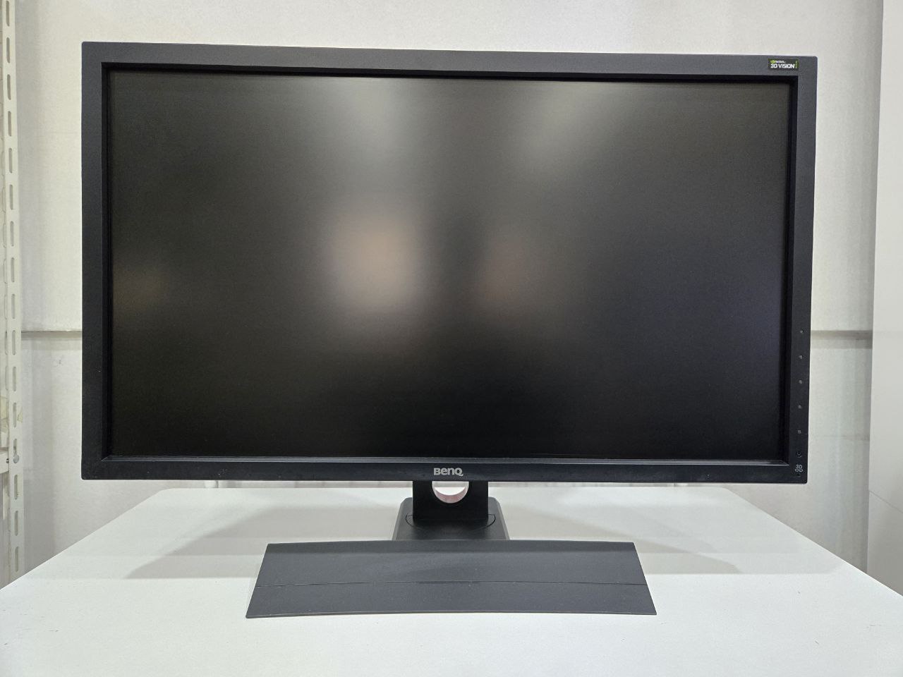 벤큐 27인치 144Hz 평면 모니터 팝니다.