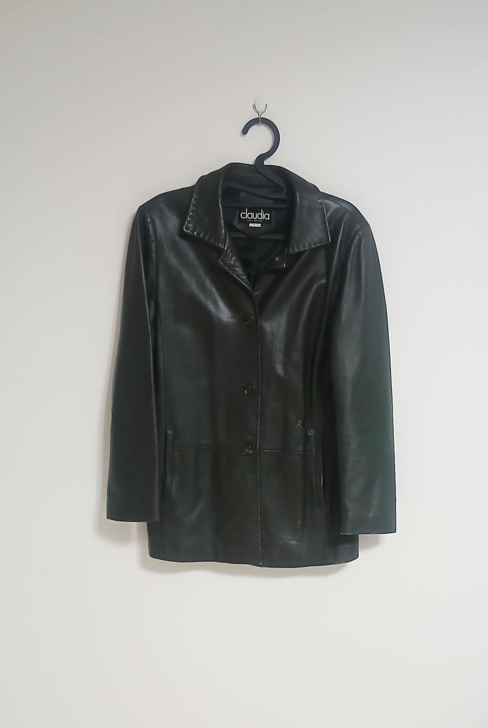 가죽 자켓  //새수준