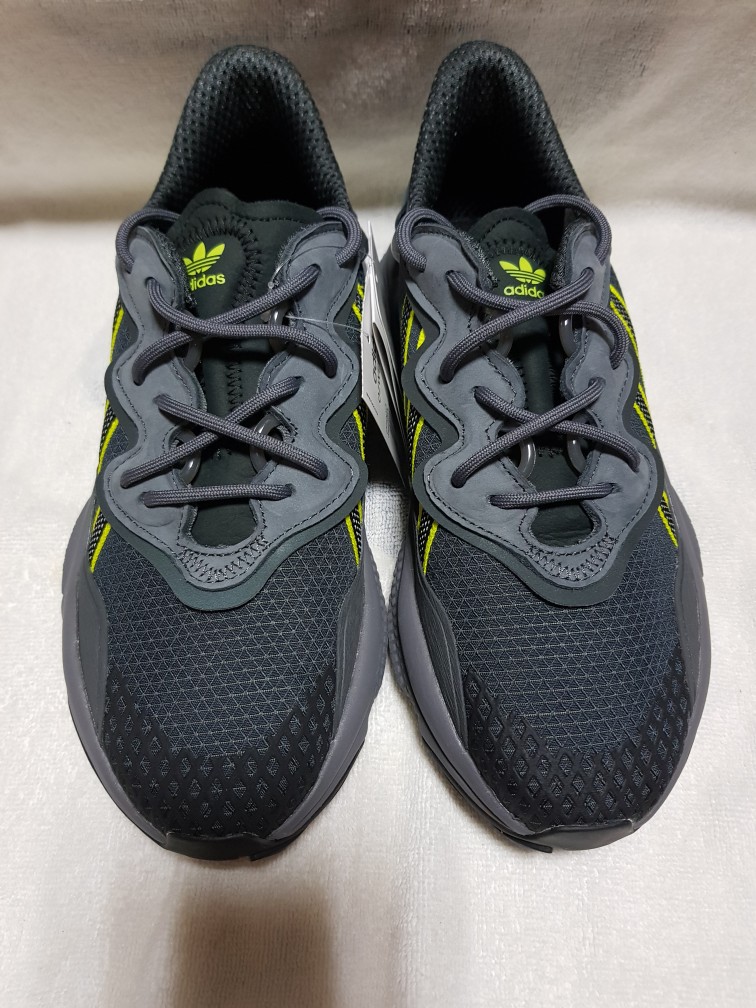 아디다스 오즈위고TR 240mm 팝니다