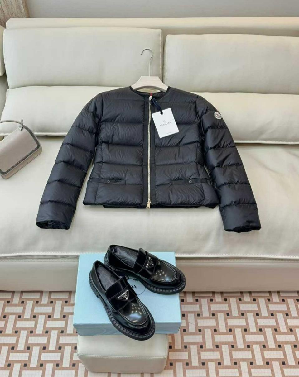 몽클 로린 쇼트 구스 다운 패딩