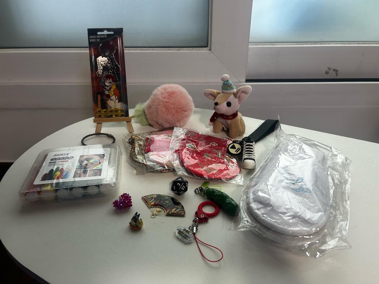 여러 종류의 귀여운 팬시, 키링, 잡화류를 일괄 판매합니다