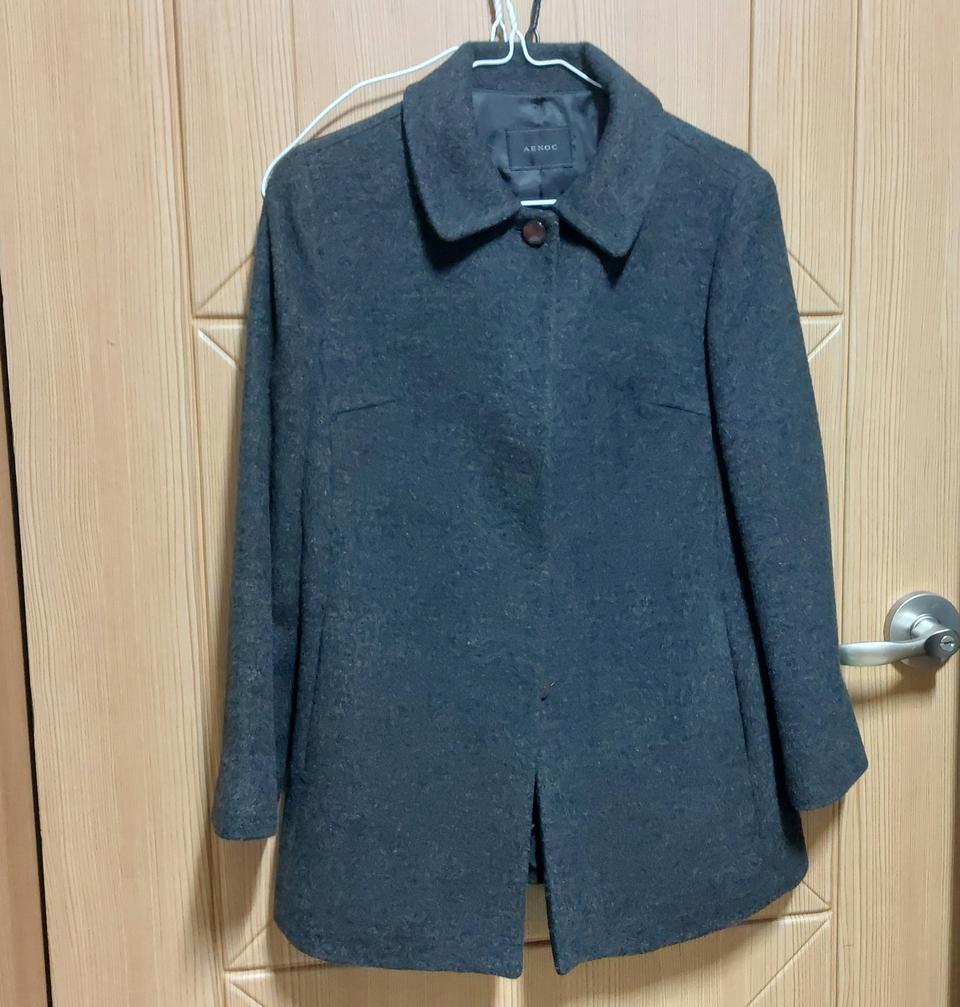 회색 모직하프코트. 모직 자켓. S. 55.