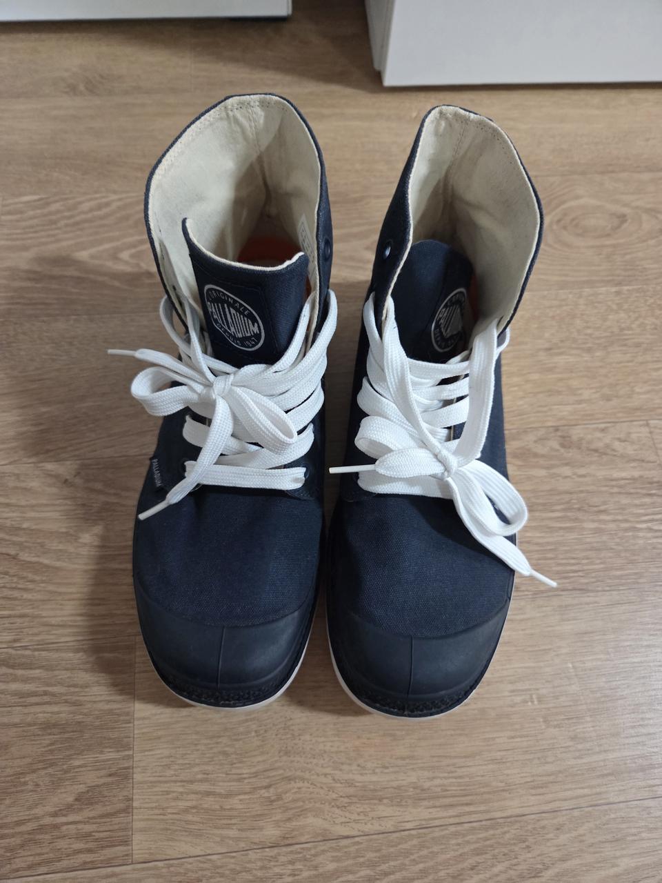 팔라디움 하이탑 스니커즈 250