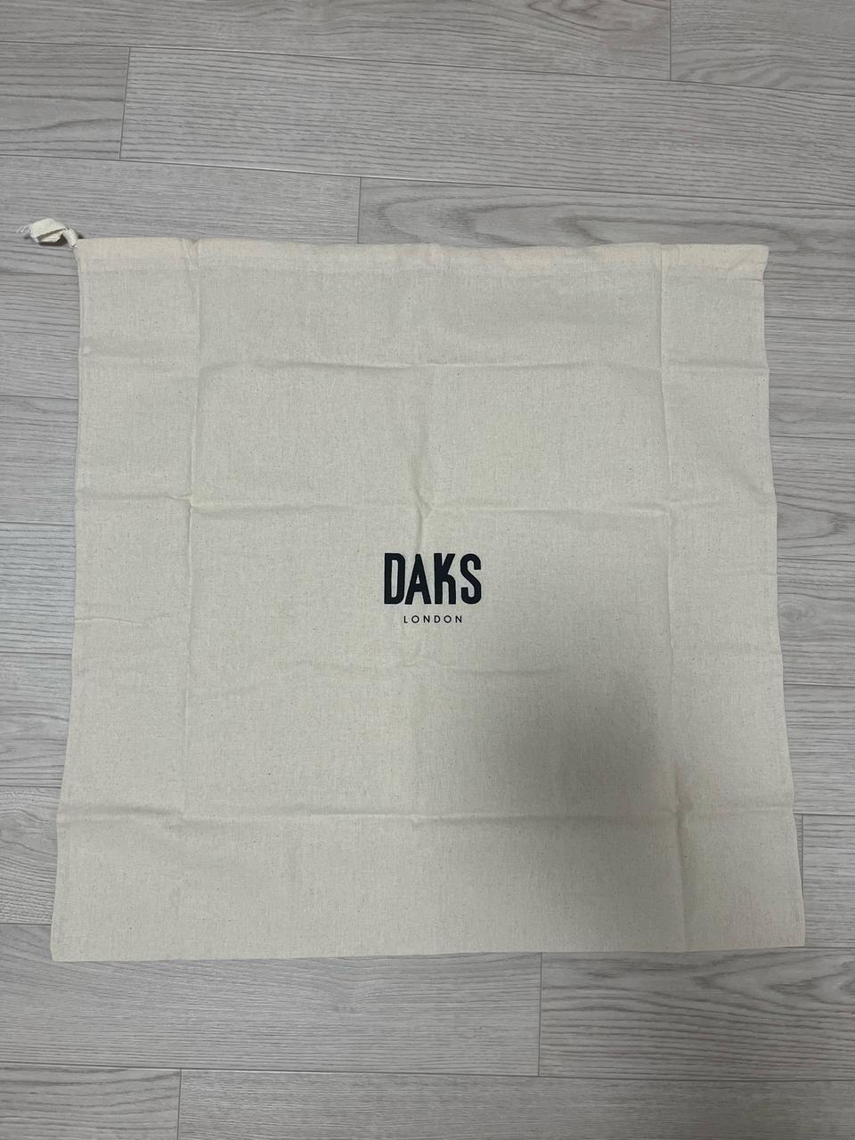 닥스 파우치 새것